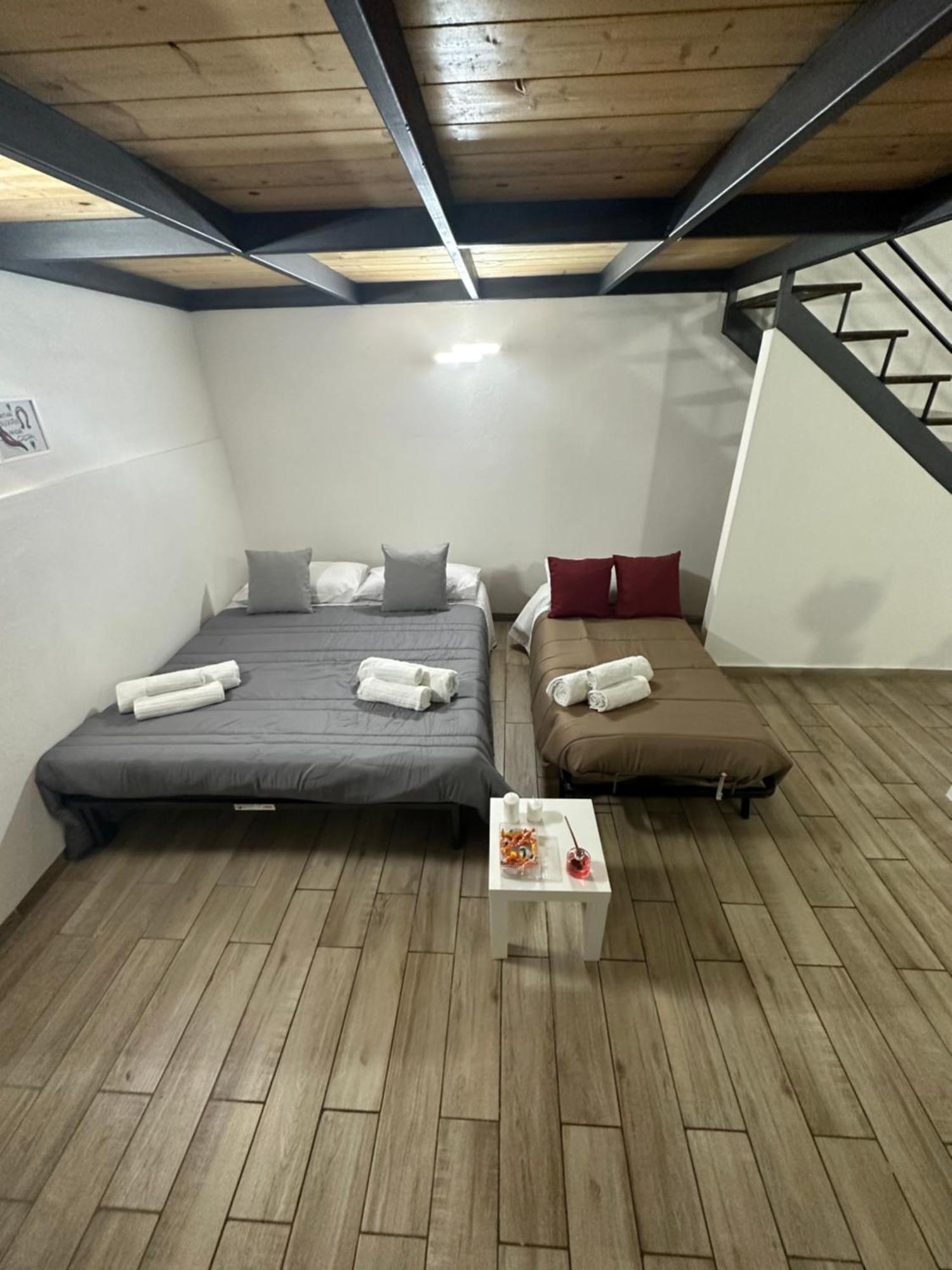 Apartamento Aurora House Nápoles Exterior foto